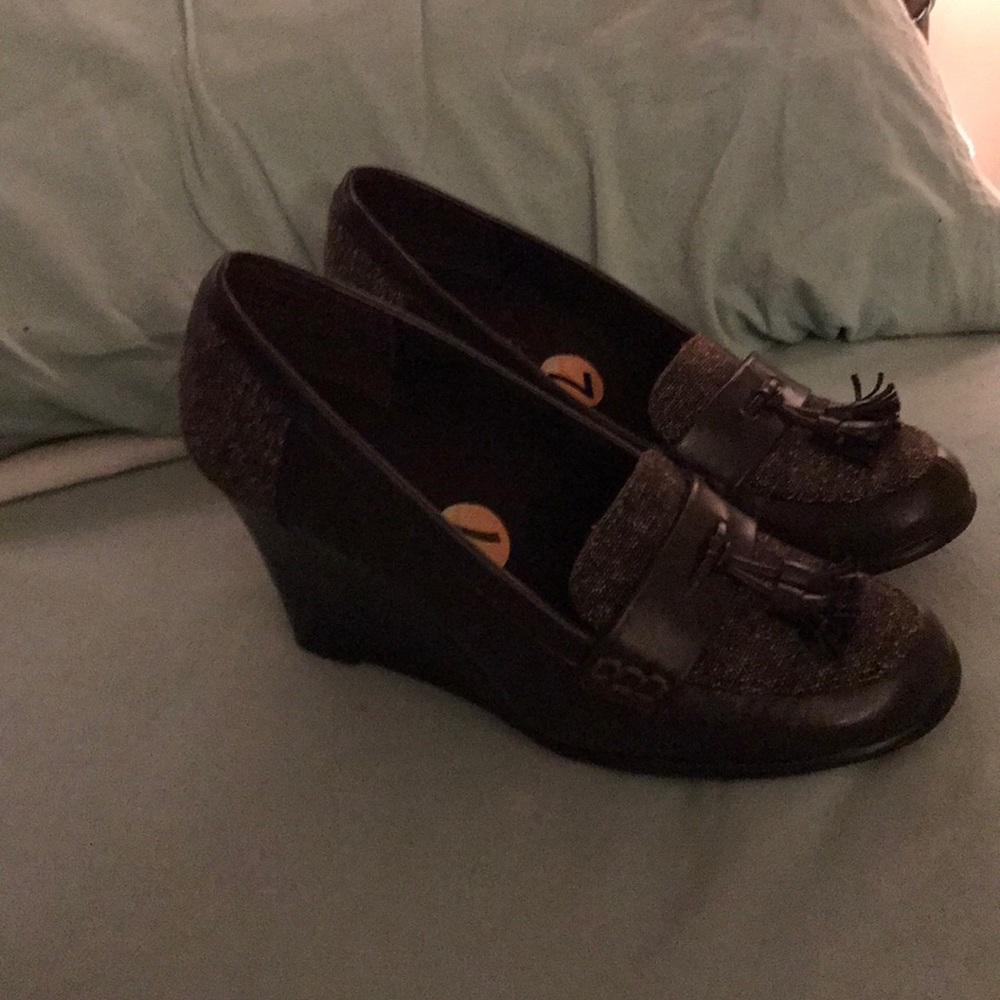 Brown wedges